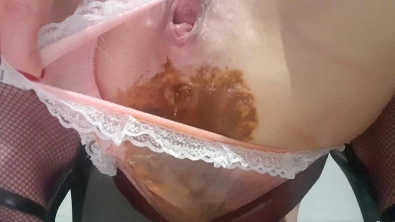 aroused in plastic panties Thefartbabes - (2021/FullHD/Scatshop)