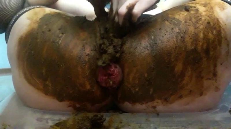 Anal Prolapse In Shit Toilet - (2021/FullHD)