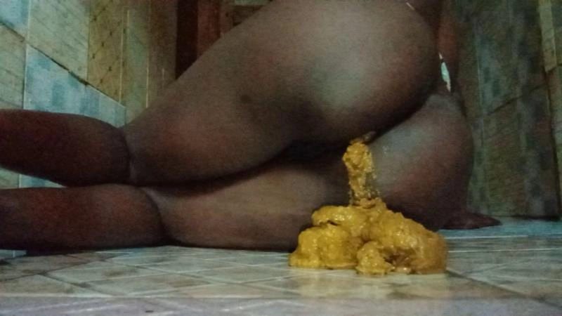 Side pooping and smearing PrettyEbonies - (2026/FullHD)