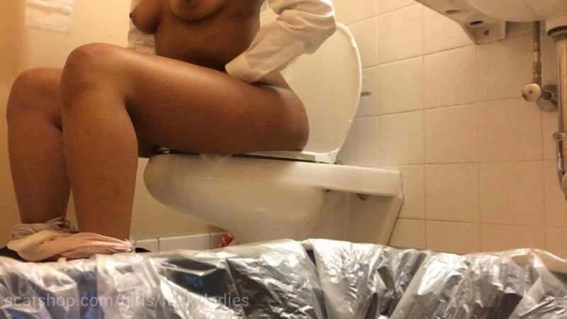 Sparkle’s public Peeing and Ploppage mix! P1 funkyladies - (2026/FullHD)